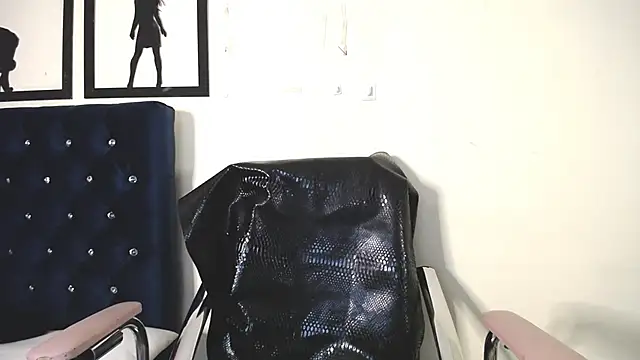 Snapshot of _Thomas_hot_ chatting on October 2025 03:20:01 AM Thomas hot online show from October 2025 03:20:01 AM
