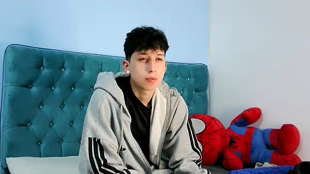  Thomas hot  online show from January 2026 03:32:01 AM