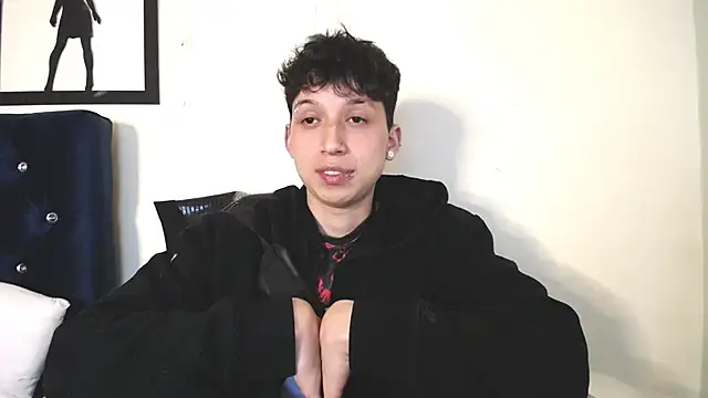  Thomas hot  online show from October 2025 01:26:01 AM