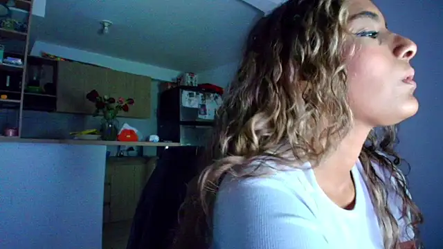 megan collins96 online show from February 2026 11:21:02 PM