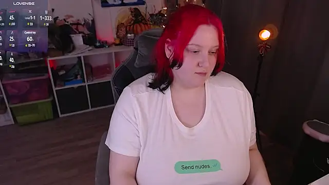 lissamuff online show from February 2025 02:59:02 PM