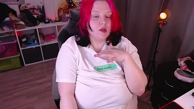 lissamuff online show from March 2025 07:23:02 AM