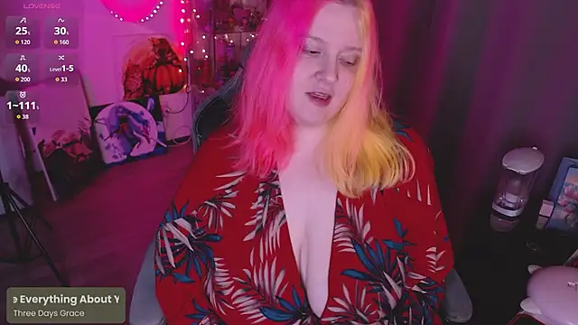 lissamuff online show from April 2026 05:28:02 PM