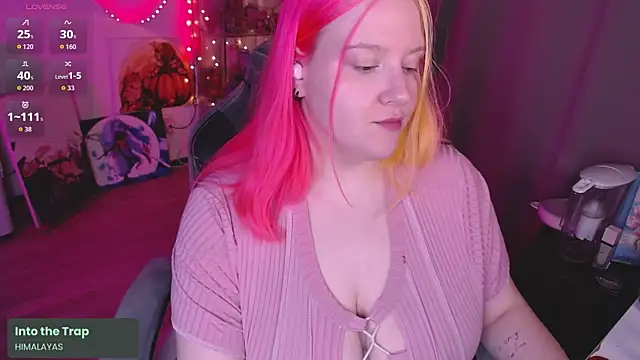 lissamuff online show from April 2026 05:07:01 PM