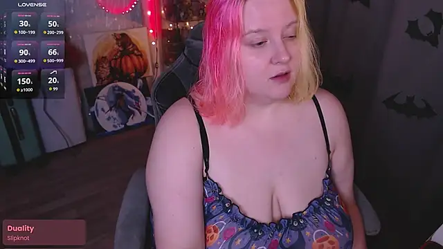 lissamuff online show from October 2025 03:22:02 PM