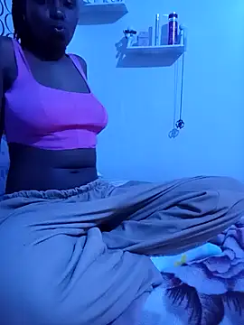 lauraporsi online show from March 2026 10:25:02 PM