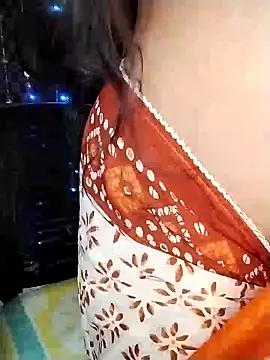 Snapshot of Hotty__Baby chatting on December 2024 06:11:02 PM Hotty  Baby online show from December 2024 06:11:02 PM