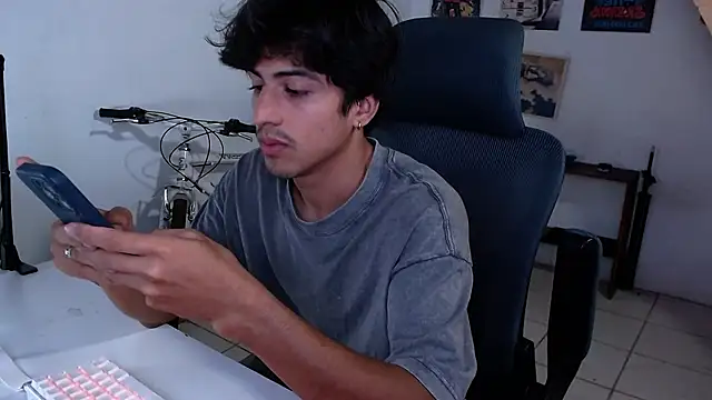 Thieves9 online show from November 2025 07:06:01 PM