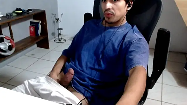 Snapshot of Thieves9 chatting on January 2026 01:45:02 AM Thieves9 online show from January 2026 01:45:02 AM