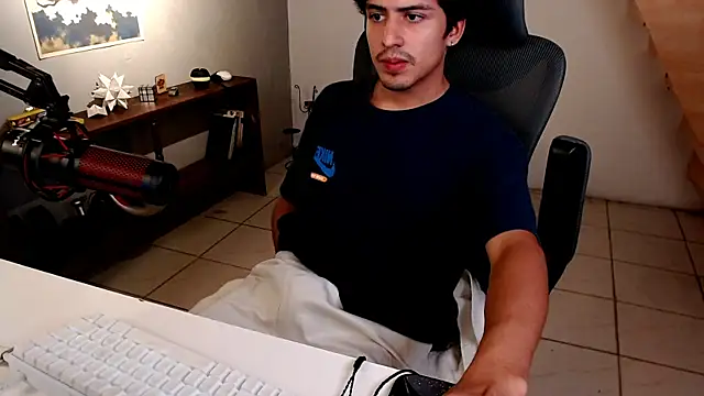 Snapshot of Thieves9 chatting on March 2026 03:51:01 AM Thieves9 online show from March 2026 03:51:01 AM