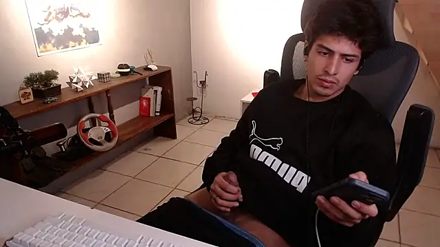 Snapshot of Thieves9 chatting on February 2026 02:22:01 AM Thieves9 online show from February 2026 02:22:01 AM