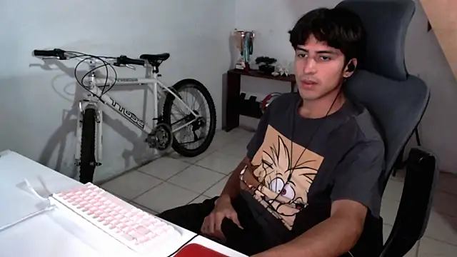 Thieves9 online show from October 2025 04:36:02 AM