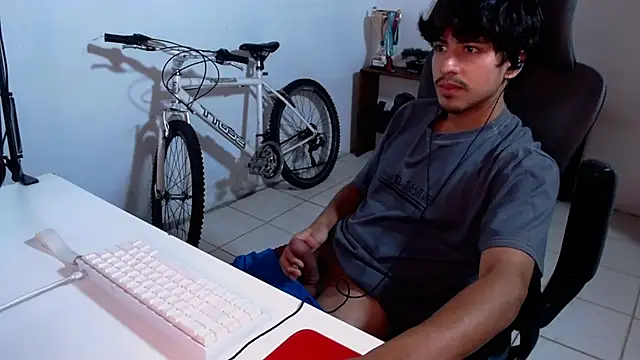 Thieves9 online show from November 2025 05:28:02 PM