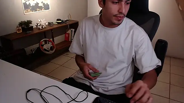 Snapshot of Thieves9 chatting on February 2026 05:41:01 PM Thieves9 online show from February 2026 05:41:01 PM