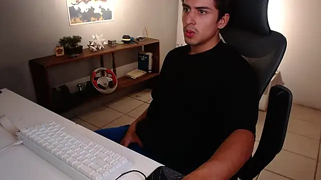 Snapshot of Thieves9 chatting on February 2026 04:22:01 AM Thieves9 online show from February 2026 04:22:01 AM