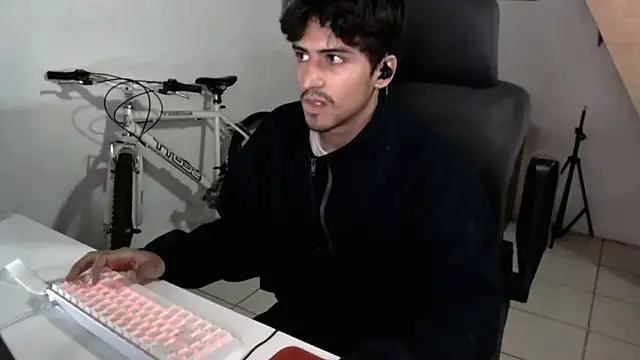 Thieves9 online show from October 2025 03:13:02 PM