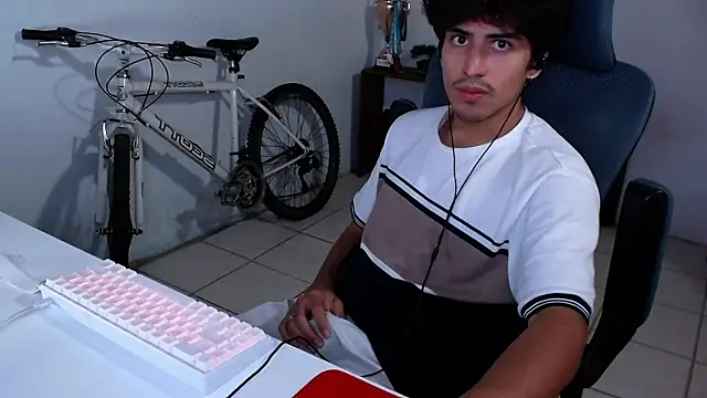 Thieves9 online show from November 2025 05:55:02 AM