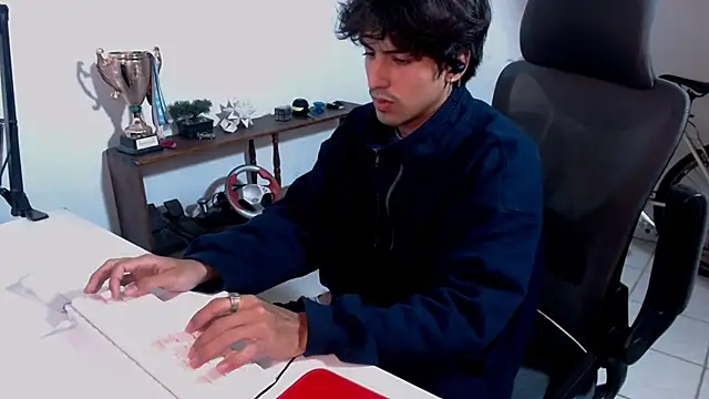 Thieves9 online show from November 2025 05:11:02 AM