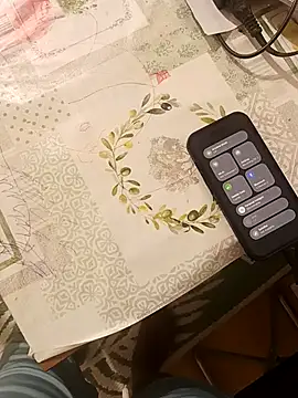 Snapshot of maleesa chatting on February 2026 04:19:02 AM maleesa online show from February 2026 04:19:02 AM