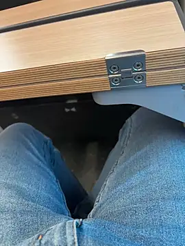 maleesa online show from March 2026 04:08:02 PM