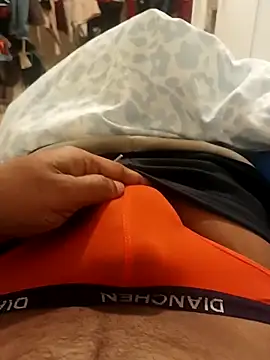 Snapshot of maleesa chatting on November 2025 01:42:01 AM maleesa online show from November 2025 01:42:01 AM