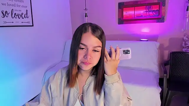 ArianaBaker online show from September 2025 02:33:01 PM