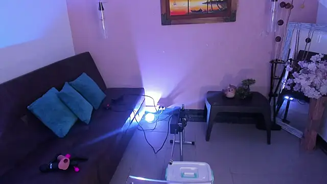 Snapshot of ArianaBaker chatting on November 2025 01:23:02 PM ArianaBaker online show from November 2025 01:23:02 PM