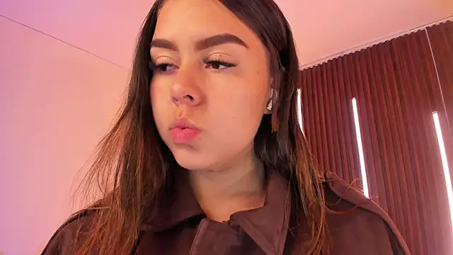 ArianaBaker online show from April 2026 12:33:01 PM