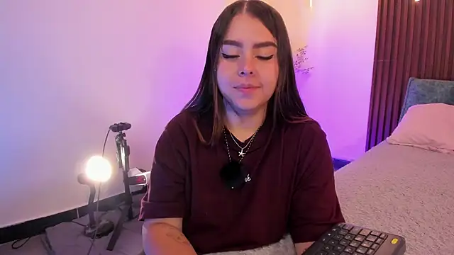 ArianaBaker online show from February 2026 04:40:01 PM