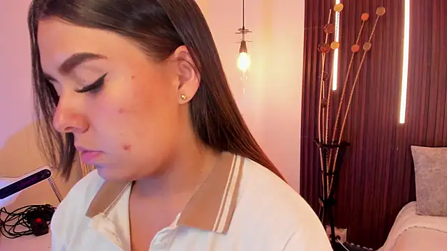 ArianaBaker online show from April 2026 08:42:02 PM