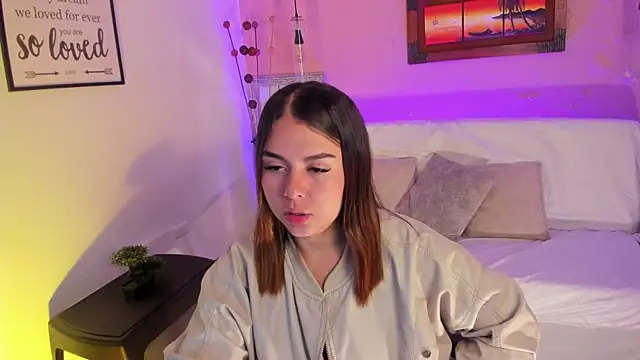 Snapshot of ArianaBaker chatting on October 2025 03:48:01 PM ArianaBaker online show from October 2025 03:48:01 PM