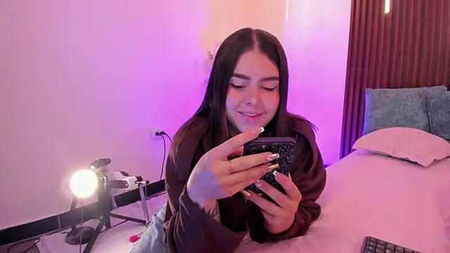 ArianaBaker online show from February 2026 01:40:02 PM