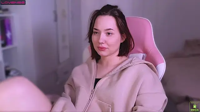 Snapshot of Airyhill chatting on January 2026 10:05:02 PM Airyhill online show from January 2026 10:05:02 PM