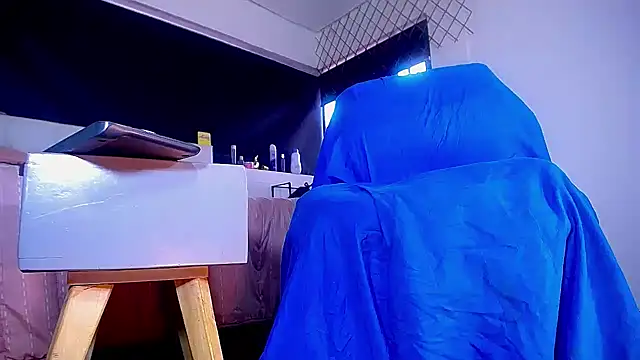 Snapshot of bellatrixx_69 chatting on November 2025 11:26:02 AM bellatrixx 69 online show from November 2025 11:26:02 AM