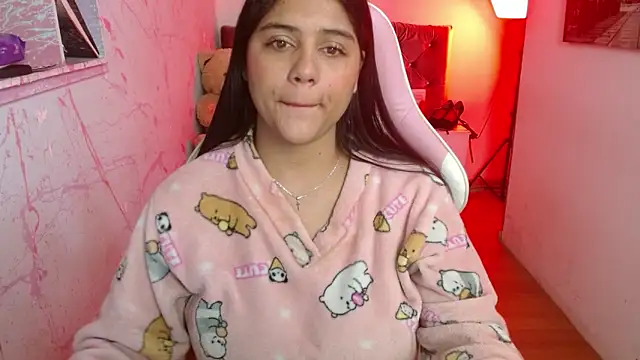 Snapshot of Candela-Smith chatting on October 2025 05:02:01 PM Candela-Smith online show from October 2025 05:02:01 PM