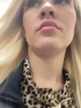 Snapshot of DreamGirl-777 chatting on February 2025 04:08:02 AM DreamGirl-777 online show from February 2025 04:08:02 AM