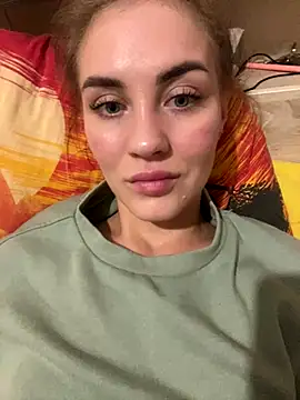 Snapshot of DreamGirl-777 chatting on September 2025 05:11:01 PM DreamGirl-777 online show from September 2025 05:11:01 PM