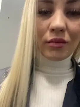 Snapshot of DreamGirl-777 chatting on February 2025 03:45:02 AM DreamGirl-777 online show from February 2025 03:45:02 AM