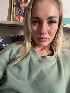 Snapshot of DreamGirl-777 chatting on September 2025 12:55:01 PM DreamGirl-777 online show from September 2025 12:55:01 PM