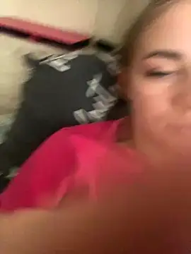 Snapshot of DreamGirl-777 chatting on October 2025 08:59:01 AM DreamGirl-777 online show from October 2025 08:59:01 AM