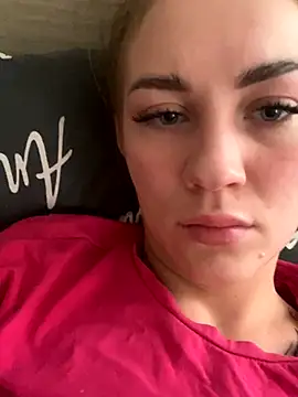 Snapshot of DreamGirl-777 chatting on October 2025 08:38:01 AM DreamGirl-777 online show from October 2025 08:38:01 AM