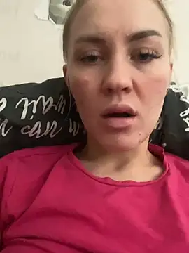 Snapshot of DreamGirl-777 chatting on March 2025 08:19:02 AM DreamGirl-777 online show from March 2025 08:19:02 AM