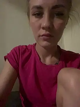 Snapshot of DreamGirl-777 chatting on October 2025 08:42:01 PM DreamGirl-777 online show from October 2025 08:42:01 PM