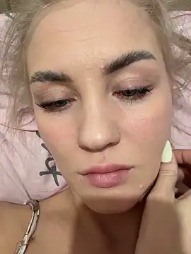 Snapshot of DreamGirl-777 chatting on November 2025 01:33:02 PM DreamGirl-777 online show from November 2025 01:33:02 PM