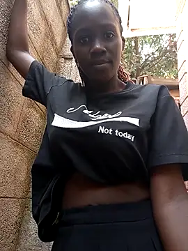 Snapshot of Swirly_blac chatting on February 2026 07:09:01 AM Swirly blac online show from February 2026 07:09:01 AM