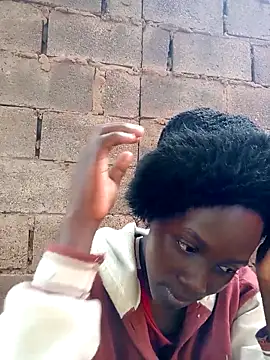 Snapshot of Swirly_blac chatting on November 2025 06:52:01 AM Swirly blac online show from November 2025 06:52:01 AM