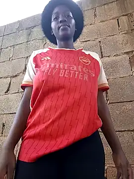 Snapshot of Swirly_blac chatting on November 2025 06:12:02 AM Swirly blac online show from November 2025 06:12:02 AM