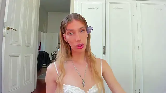 AliceSnowCatt online show from November 2025 02:43:02 PM