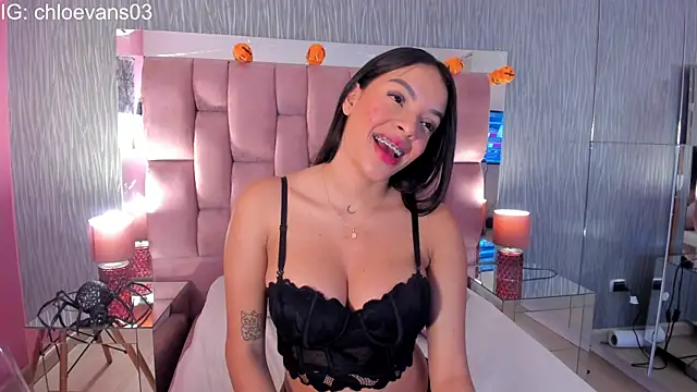 Snapshot of Chloe_evans__ chatting on October 2025 11:42:01 AM Chloe evans online show from October 2025 11:42:01 AM