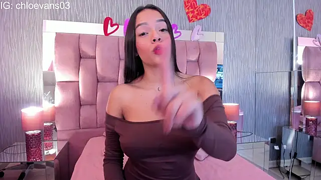 Chloe evans   online show from October 2025 11:35:02 AM